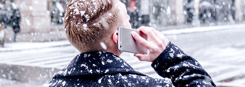 Dlaczego baterie w telefonach działają krócej zimą?