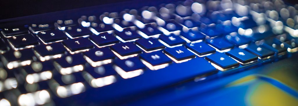 Podświetlana klawiatura do laptopa – wszystko, co musisz wiedzieć